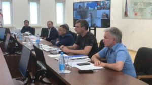 Развитие отрасли строительства в Амурской области обсудили на заседании под руководством министра Ирека Файзуллина - gtrkamur.ru
