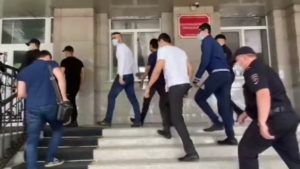 Иностранцев, которые участвовали в беспорядках на ГПЗ, выдворяют из страны - gtrkamur.ru