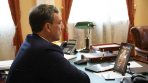 Губернатор Орлов: «Надеюсь, что в этом году ситуация позволит нам полноценно провести празднование Дня Победы» - gtrkamur.ru
