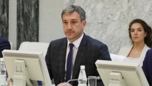 Василий Орлов доложил о борьбе с паводком на совете глав дальневосточного региона - gtrkamur.ru
