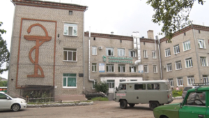 Территория около свободненской поликлиники станет комфортнее для пациентов - gtrkamur.ru