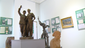 Юбилейная выставка амурских художников и скульпторов открылась в Благовещенске - gtrkamur.ru