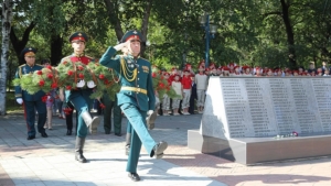 В годовщину окончания Второй мировой войны амурские военные почтили память погибших за Родину - gtrkamur.ru