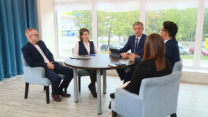 Интервью Василия Орлова: Несколько крупных строительных проектов реализуют в Приамурье - gtrkamur.ru