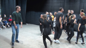 Московский актер провел мастер-класс для амурских студентов - gtrkamur.ru