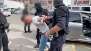 Молодого мужчину, который вымогал у знакомого крупную сумму, задержали в Благовещенске - gtrkamur.ru