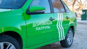 Благовещенский «Дорожный патруль» выручает владельцев заглохших авто - gtrkamur.ru