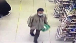 Благовещенцев просят опознать мужчину – его подозревают в краже - gtrkamur.ru