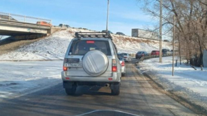 На благовещенском мосту через Зею образовалась автомобильная пробка - gtrkamur.ru