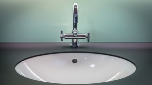 В нескольких домах Благовещенска полностью отключат воду - gtrkamur.ru