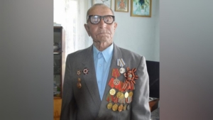 Губернатор Приамурья поздравил ветерана Петра Тягло со 100-летним юбилеем - gtrkamur.ru