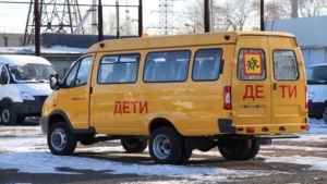 Василий Орлов о новых школьных автобусах: «Безопасность детей для нас должна быть на первом месте» - gtrkamur.ru