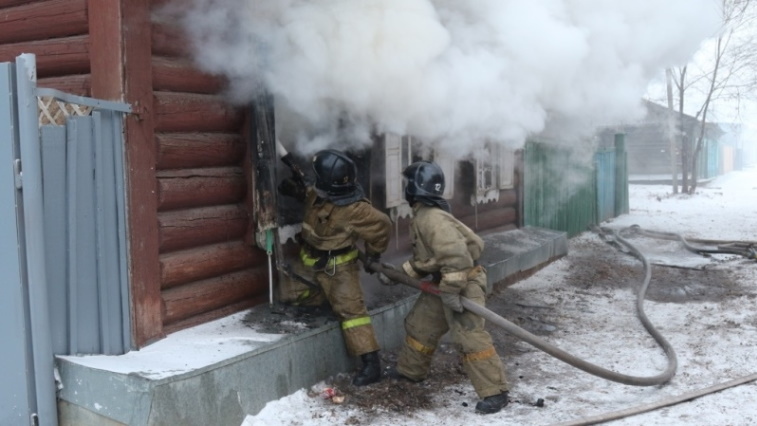 Пожар в Ушумуне унёс жизнь мужчины - gtrkamur.ru