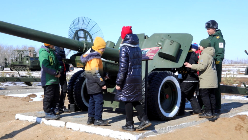 Амурчан зовут собрать боевую машину и поучаствовать в мечевом бое - gtrkamur.ru