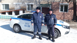 В Шимановске сотрудники ДПС эвакуировали жильцов из горящего дома - gtrkamur.ru