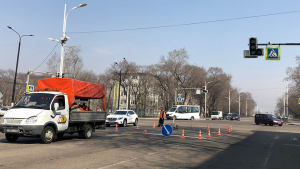 В Благовещенске обновляют разметку, приводят в порядок дороги и тротуары - gtrkamur.ru