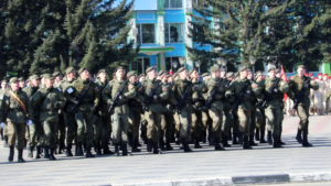 Первая репетиция Парада Победы состоялась в Белогорске - gtrkamur.ru