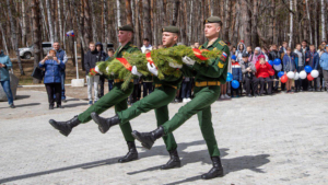 В Моховой Пади и Садовом почтили память погибших в Великой Отечественной войне - gtrkamur.ru