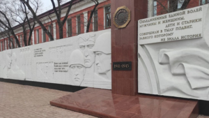 22 памятника обновят в Благовещенске к 9 Мая - gtrkamur.ru