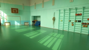 Ремонт школьного спортзала завершился в Лохвицах - gtrkamur.ru