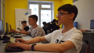 Благовещенский «IT-куб» за две летних недели научит детей программированию - gtrkamur.ru