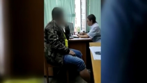 Задержан курьер, по поручению мошенников обобравший благовещенского пенсионера - gtrkamur.ru
