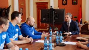 Василий Орлов поддержал инициативу волонтеров, которые хотят помочь жителям Донбасса - gtrkamur.ru