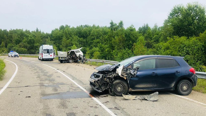 В Белогорском округе в аварийных местах разделят полосы движения - gtrkamur.ru