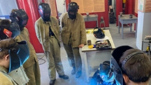 С сентября юные амурчане смогут «примерить» более 30 профессий - gtrkamur.ru