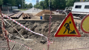 Замена труб и подключение новостройки: в Благовещенске перекрыли перекрёсток - gtrkamur.ru