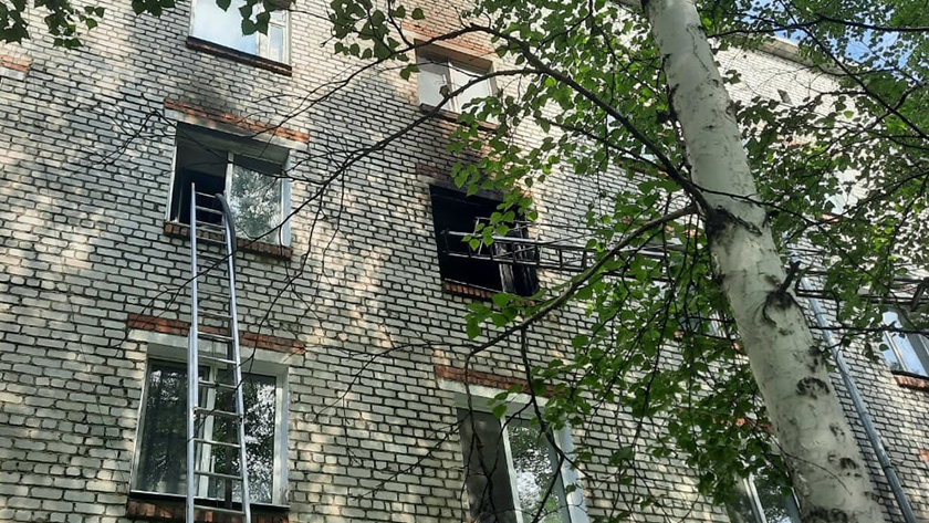 Больше трех десятков человек эвакуировали при пожаре в тындинском МКД - gtrkamur.ru