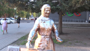 Благовещенцы собирают средства на реставрацию скульптуры «Снегурочки» - gtrkamur.ru
