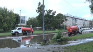 Несколько перекрестков Благовещенска ушли под воду в результате ночного ливня - gtrkamur.ru