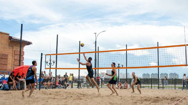 В пляжный волейбол на кубок мэра сыграли в Благовещенске - gtrkamur.ru