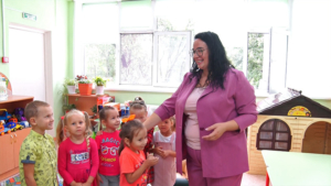 Воспитатели Амурской области впервые получили губернаторские премии в 100 тысяч рублей - gtrkamur.ru