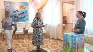 Первую в этом году тройню зарегистрировали в благовещенском загсе - gtrkamur.ru