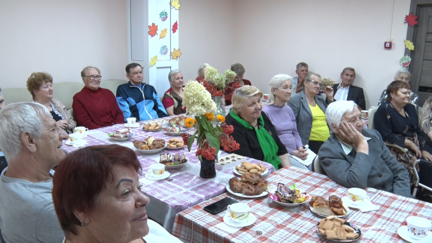 Амурским пенсионерам помогают жить долго и без ограничений - gtrkamur.ru