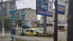 В Белогорске «тойота» врезалась в столб: водитель погиб - gtrkamur.ru