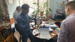 Трое благовещенцев устроили канал для въезда нелегальных мигрантов - gtrkamur.ru