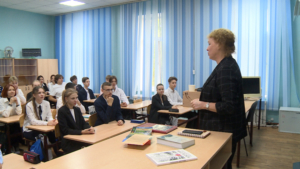 «Поделись своим Знанием»: патриотический урок провели для благовещенских школьников - gtrkamur.ru