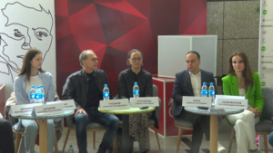 Актеры театра Вахтангова провели пресс-конференцию в Благовещенске - gtrkamur.ru