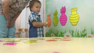 «Счастье каждому»: маленькому и смышленому Игнату нужна любовь родителей - gtrkamur.ru