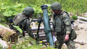 Стрельбы из минометных комплексов «Сани» провели военные в Приамурье - gtrkamur.ru