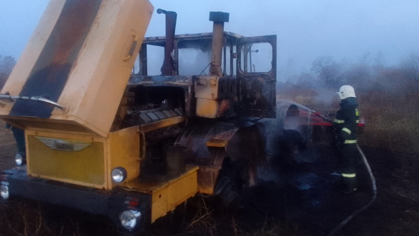Несколько единиц спецтехники сгорело за последние дни в Приамурье - gtrkamur.ru