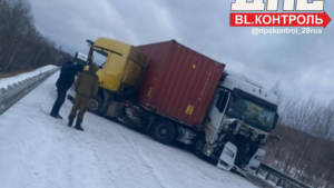 На трассе «Амур» ограничено движение из-за ДТП - gtrkamur.ru