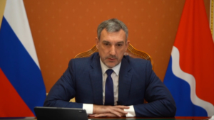 Ремонт дорог, мобилизация, достижения аграриев: Василий Орлов провел прямой эфир - gtrkamur.ru