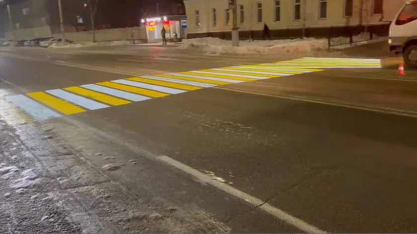 В областной столице запустили первый проекционный пешеходный переход - gtrkamur.ru