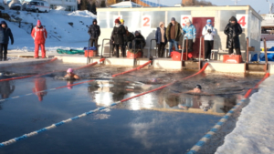 Благовещенск впервые принял всероссийский фестиваль зимнего плавания - gtrkamur.ru