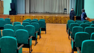 Более 600 тысяч рублей потратили на ремонт сергеевского Дома культуры - gtrkamur.ru