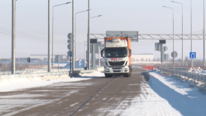Международный мост через Амур пересекли уже более 18 тысяч автомобилей - gtrkamur.ru
